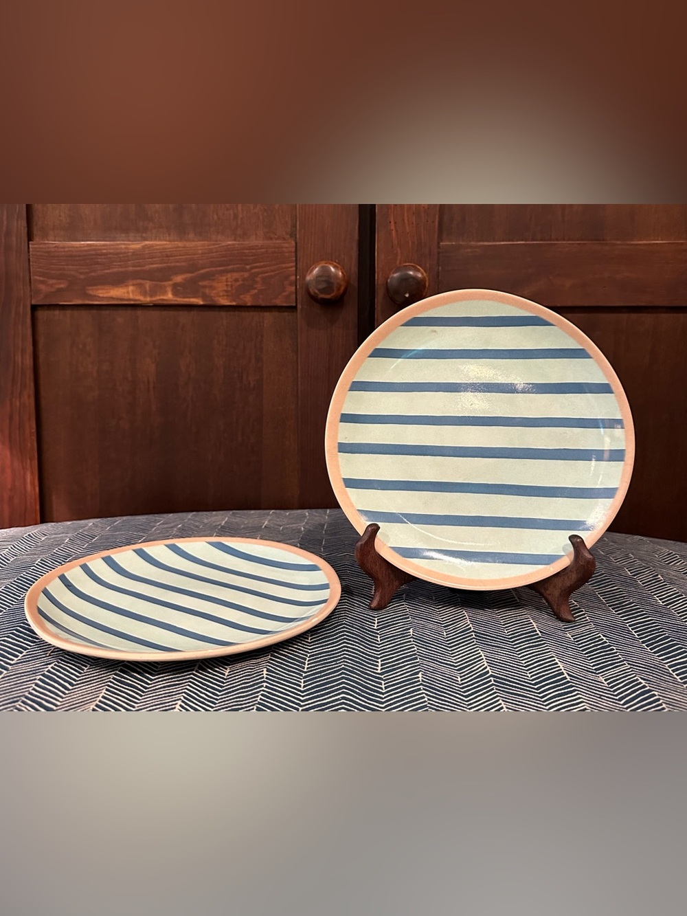 New with tags • Threshold melamine plates • picnic plates • perfect for kids